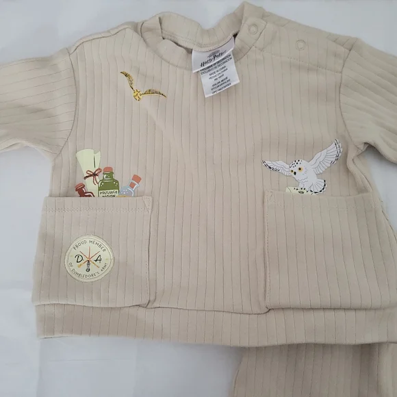Harry Potter Baby Outfit - Picture 2 of 6